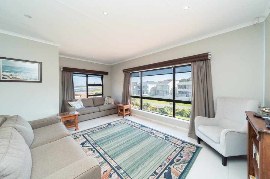 4 Bedroom Property for Sale in Gonubie Eastern Cape